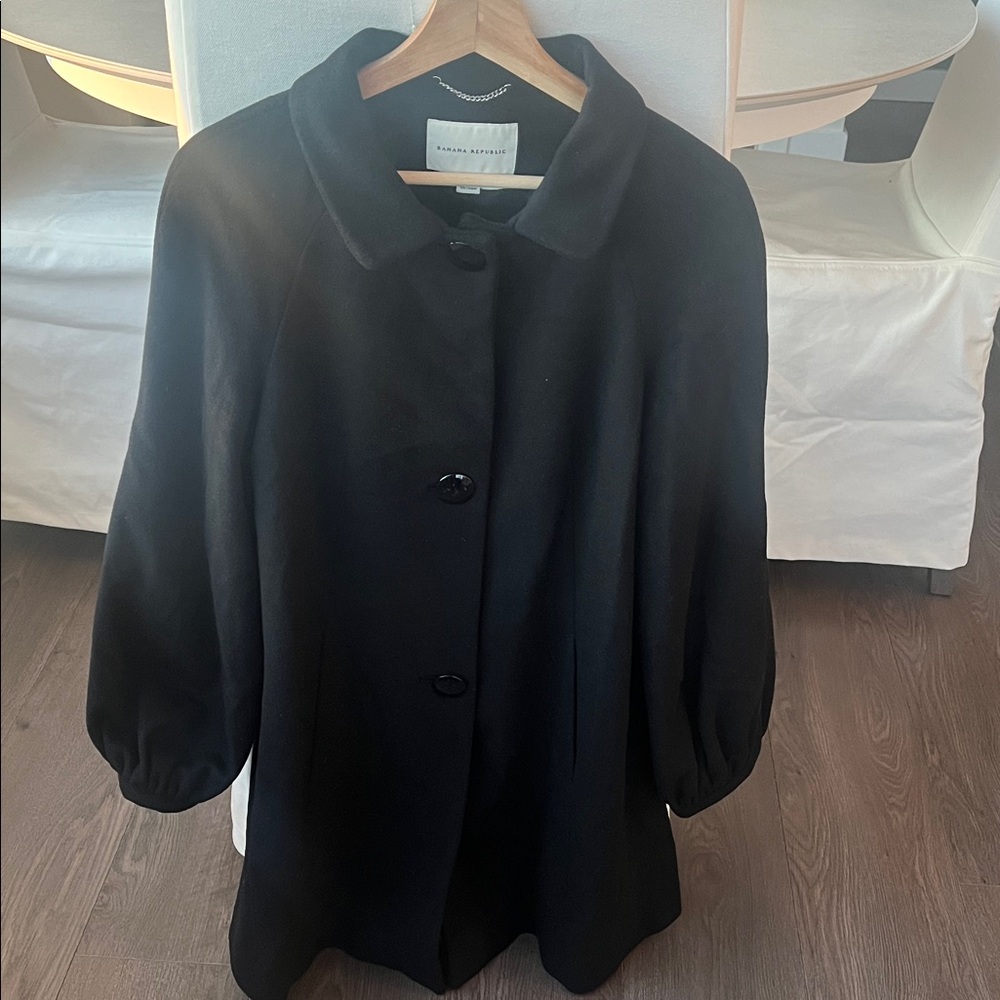 Banana Republic Black wool Coat with Button Front